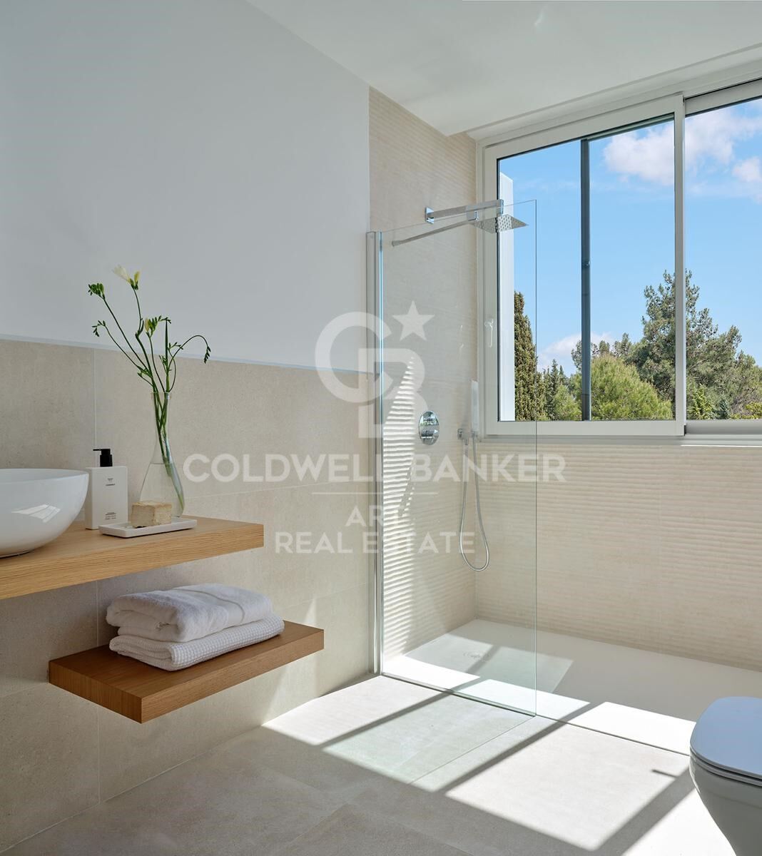 House à Marbella, Malaga, Espagne 5 chambres, 348 m2 No. 159534