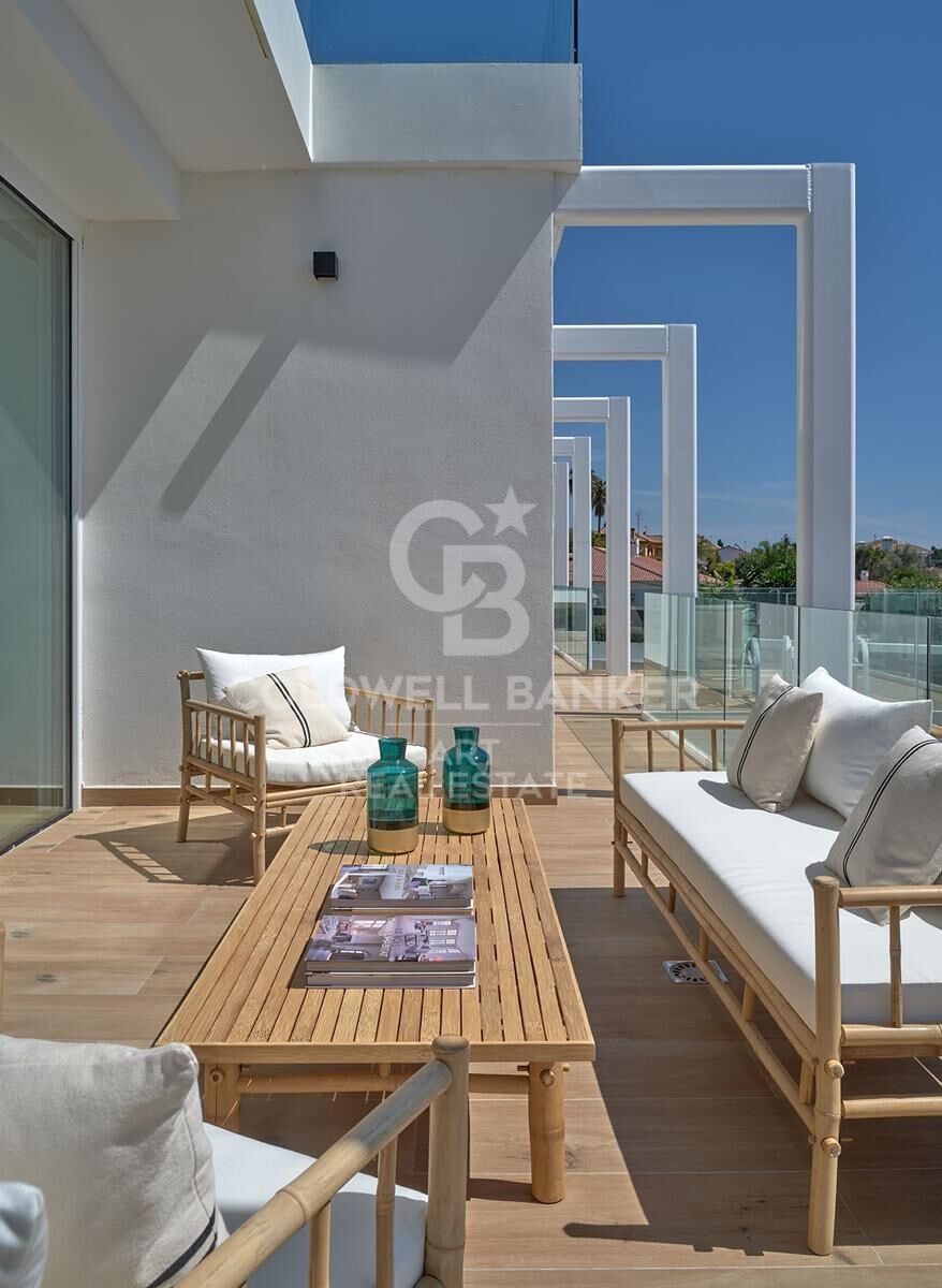 House à Marbella, Malaga, Espagne 5 chambres, 348 m2 No. 159534