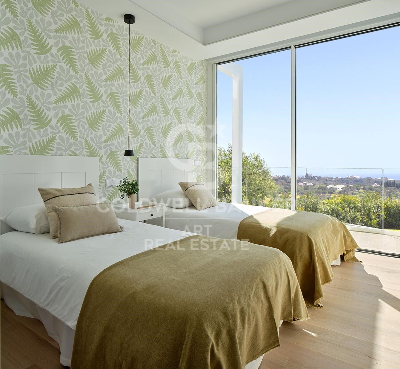 House à Marbella, Malaga, Espagne 5 chambres, 348 m2 No. 159534