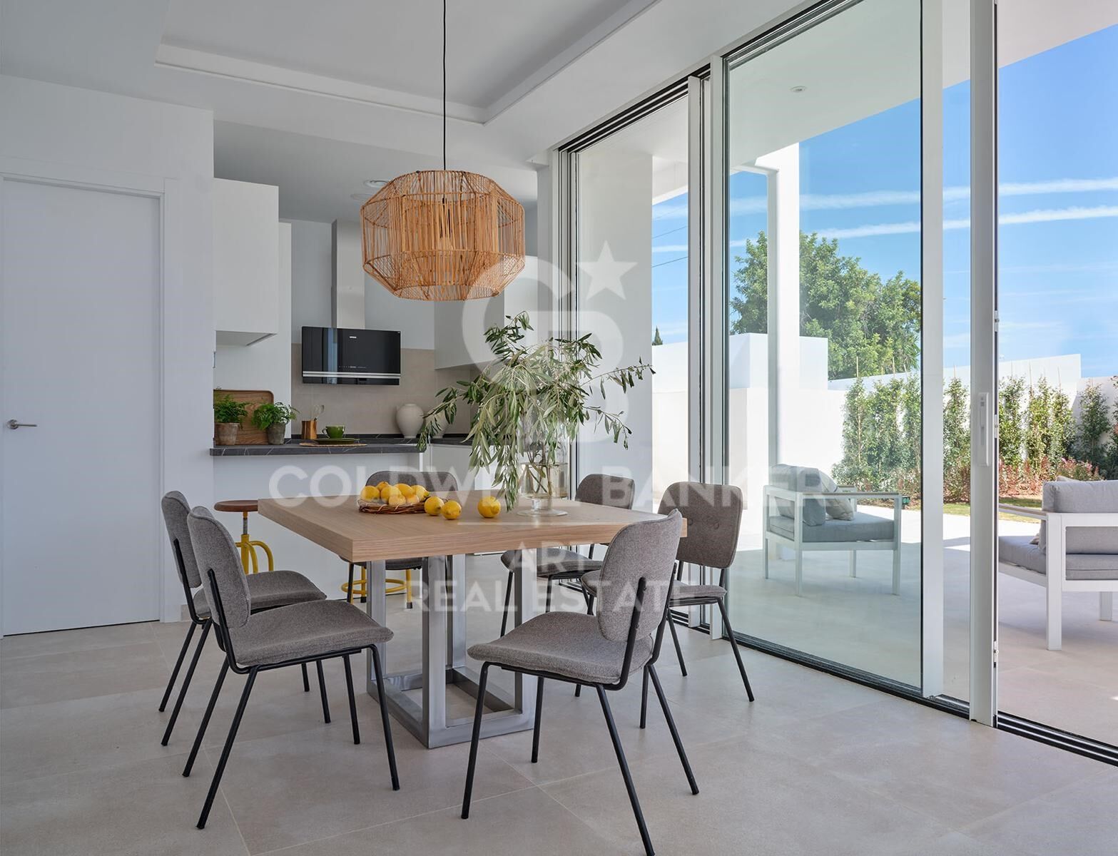House à Marbella, Malaga, Espagne 5 chambres, 348 m2 No. 159534