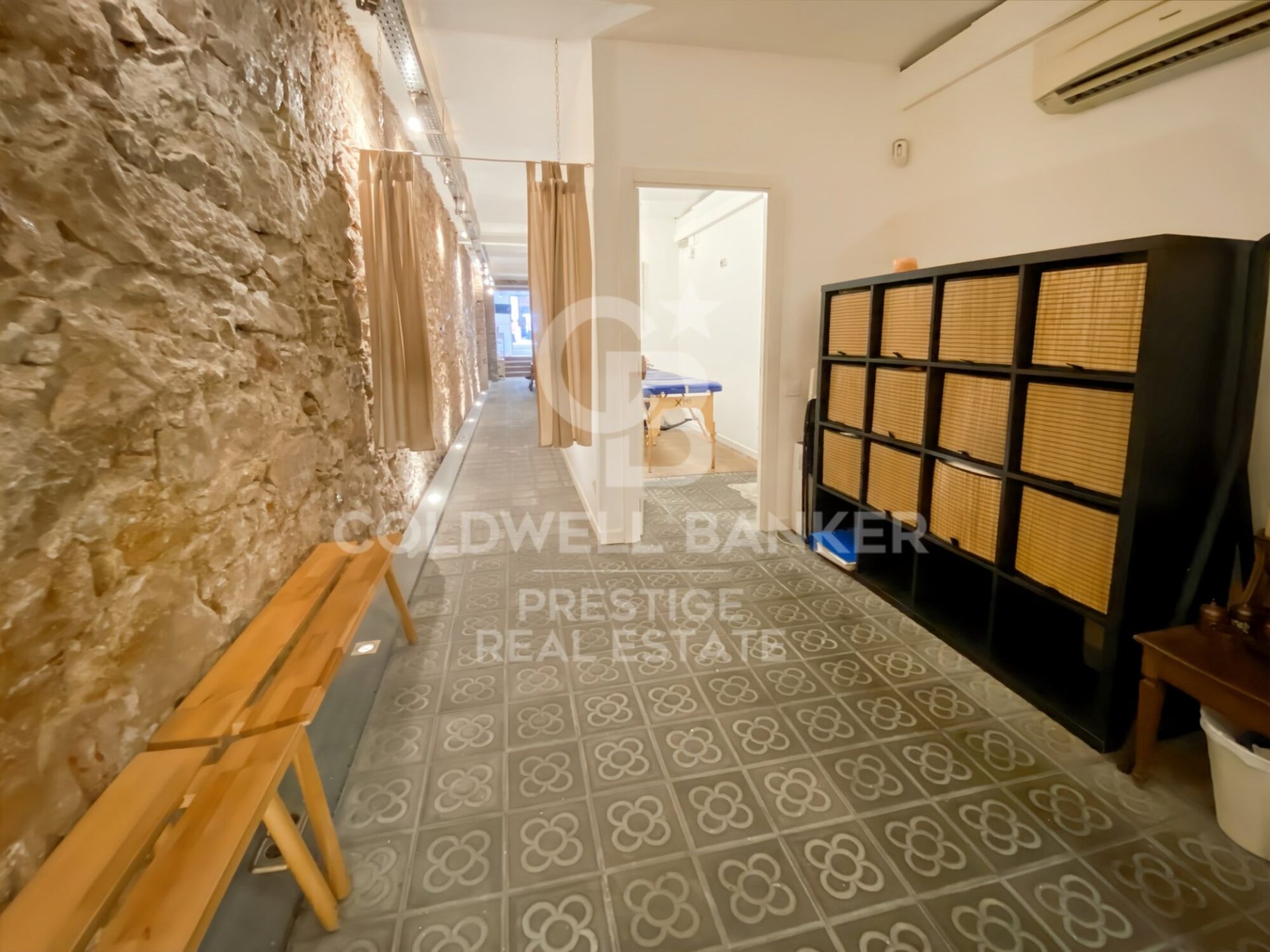 Commercial property à Barcelona, Espagne 153 m2 No. 159532