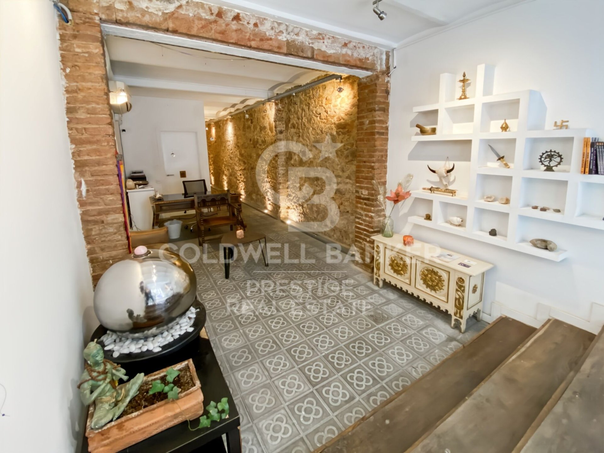 Commercial property à Barcelona, Espagne 153 m2 No. 159532