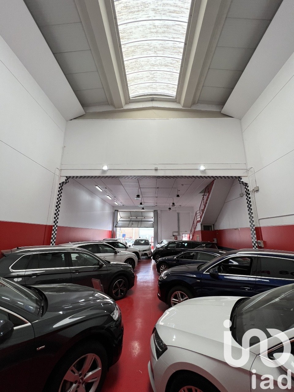Commercial property à Alcala de Henares, Madrid, Espagne 452 m2 No. 152953