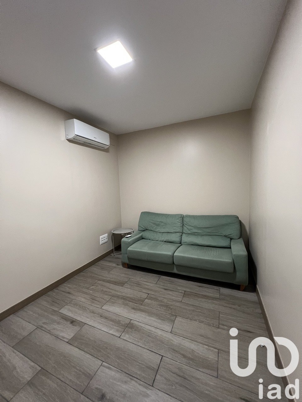 Commercial property à Alcala de Henares, Madrid, Espagne 452 m2 No. 152953