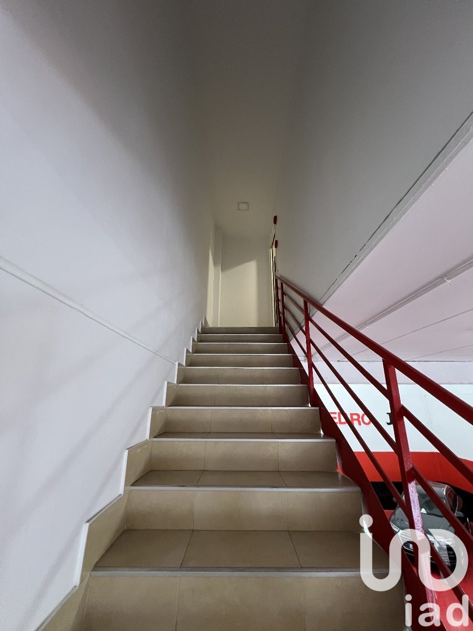 Commercial property à Alcala de Henares, Madrid, Espagne 452 m2 No. 152953