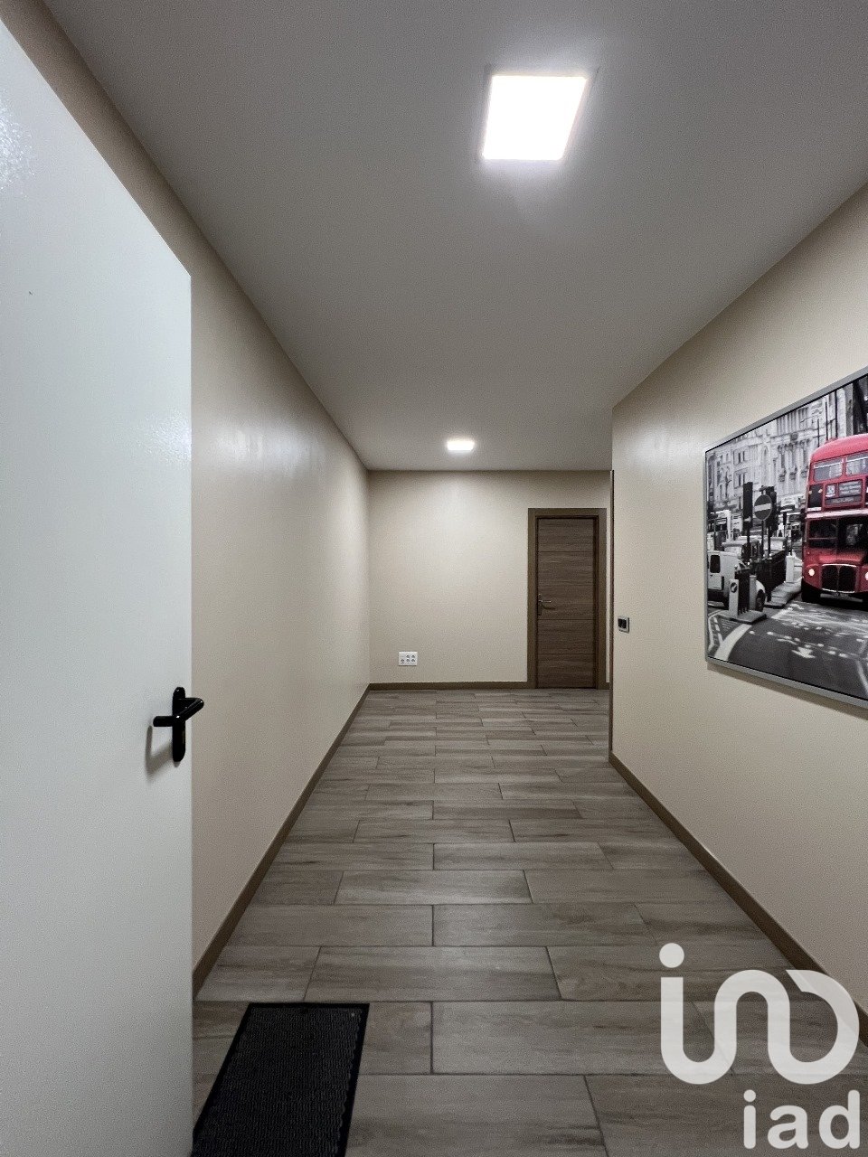 Commercial property à Alcala de Henares, Madrid, Espagne 452 m2 No. 152953