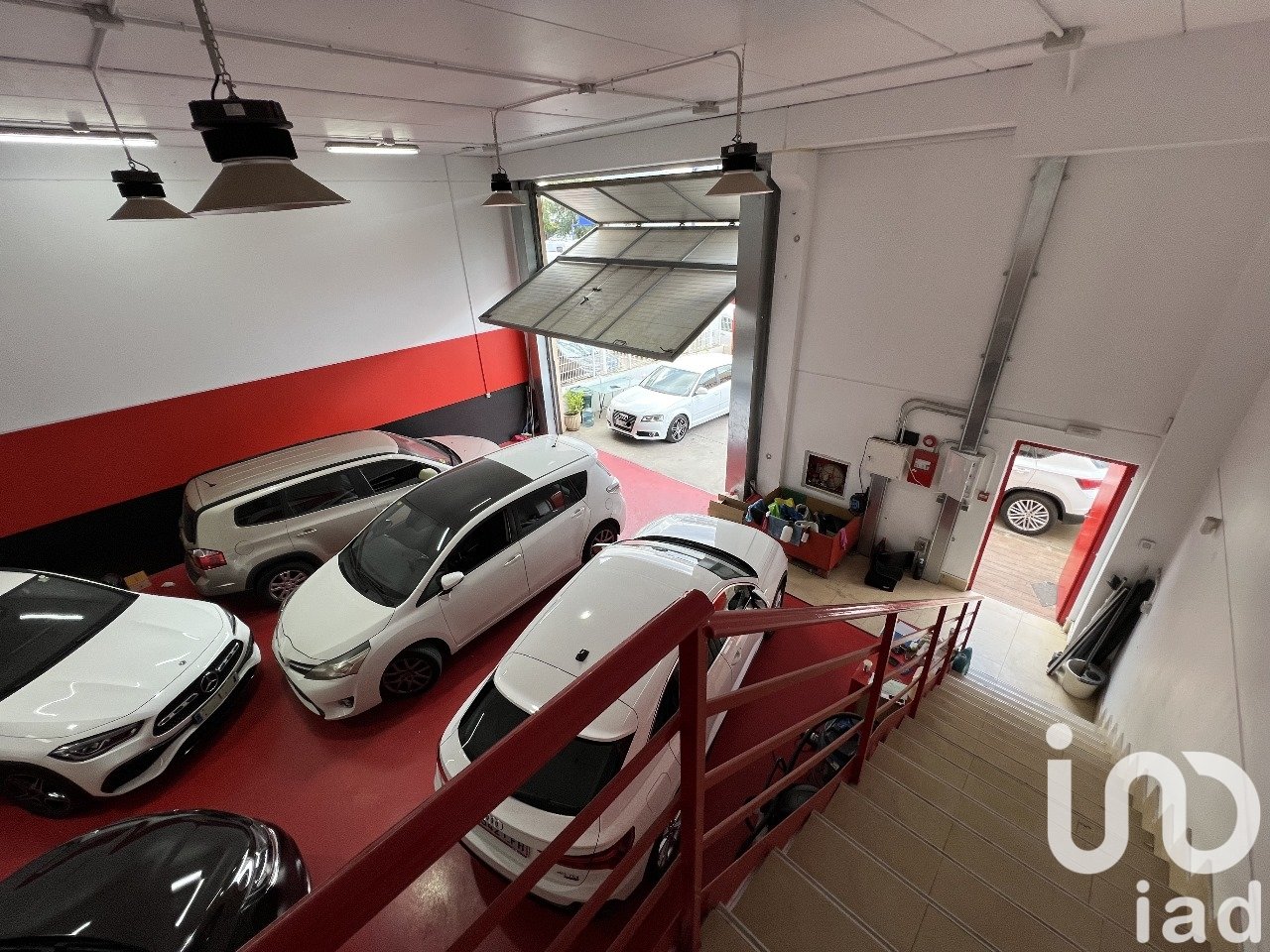 Commercial property à Alcala de Henares, Madrid, Espagne 452 m2 No. 152953