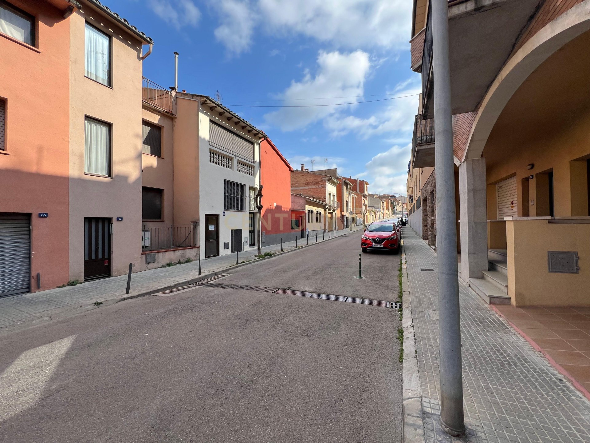 Māja Centelles, Barcelona, Spānijā 6 istabas, 406 m2 Nr. 167161