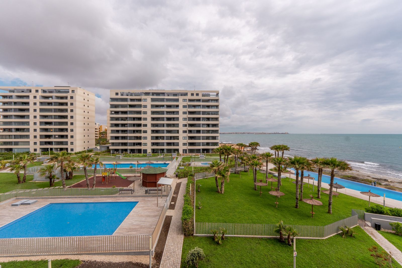 Lägenhet i Torrevieja, Alicante, Spanien 98 kvm. Nr. 181656