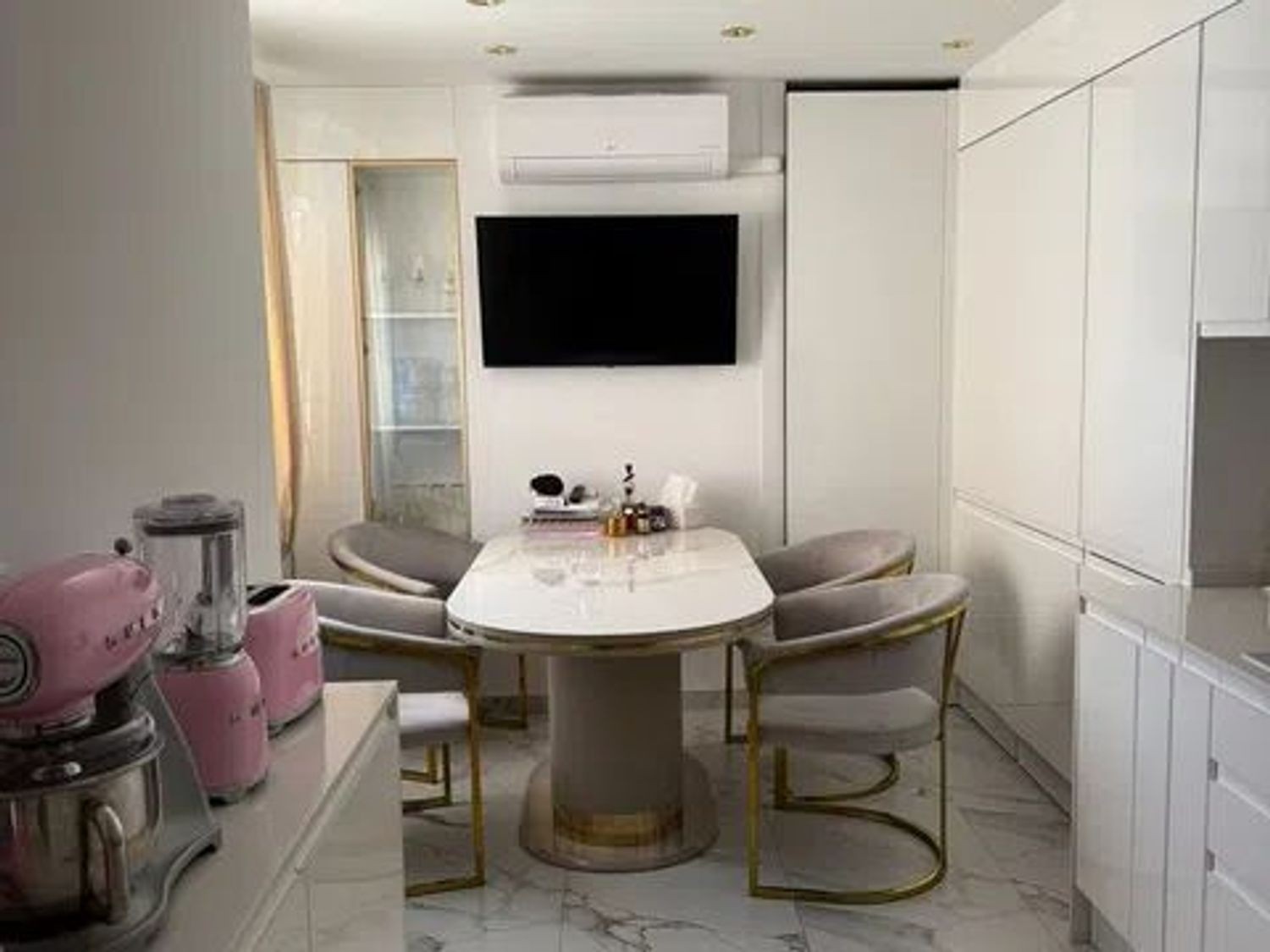 Villa in Alicante, Spain 3 bedrooms, 275 sq.m. No. 181001