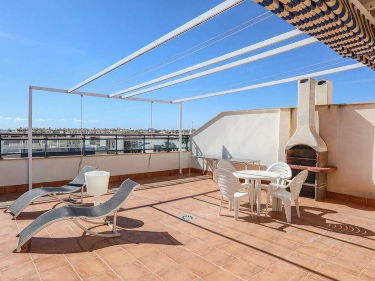Wohnung in Pilar de la Horadada, Alicante, Spanien 2 Schlafzimmer, 84 m2 Nr. 180999