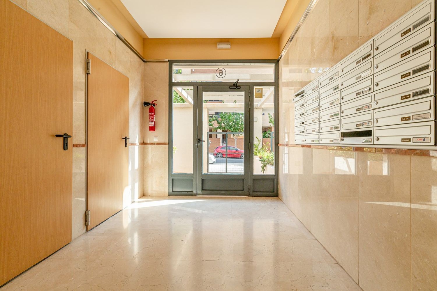 Apartment in Alicante, Spain 3 bedrooms, 122 sq.m. No. 181000