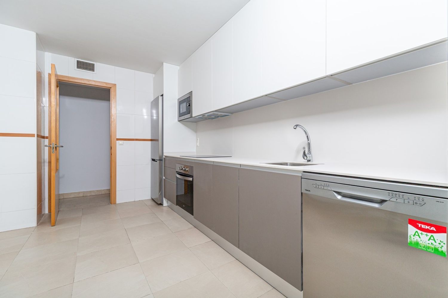 Apartment in Alicante, Spain 3 bedrooms, 122 sq.m. No. 181000