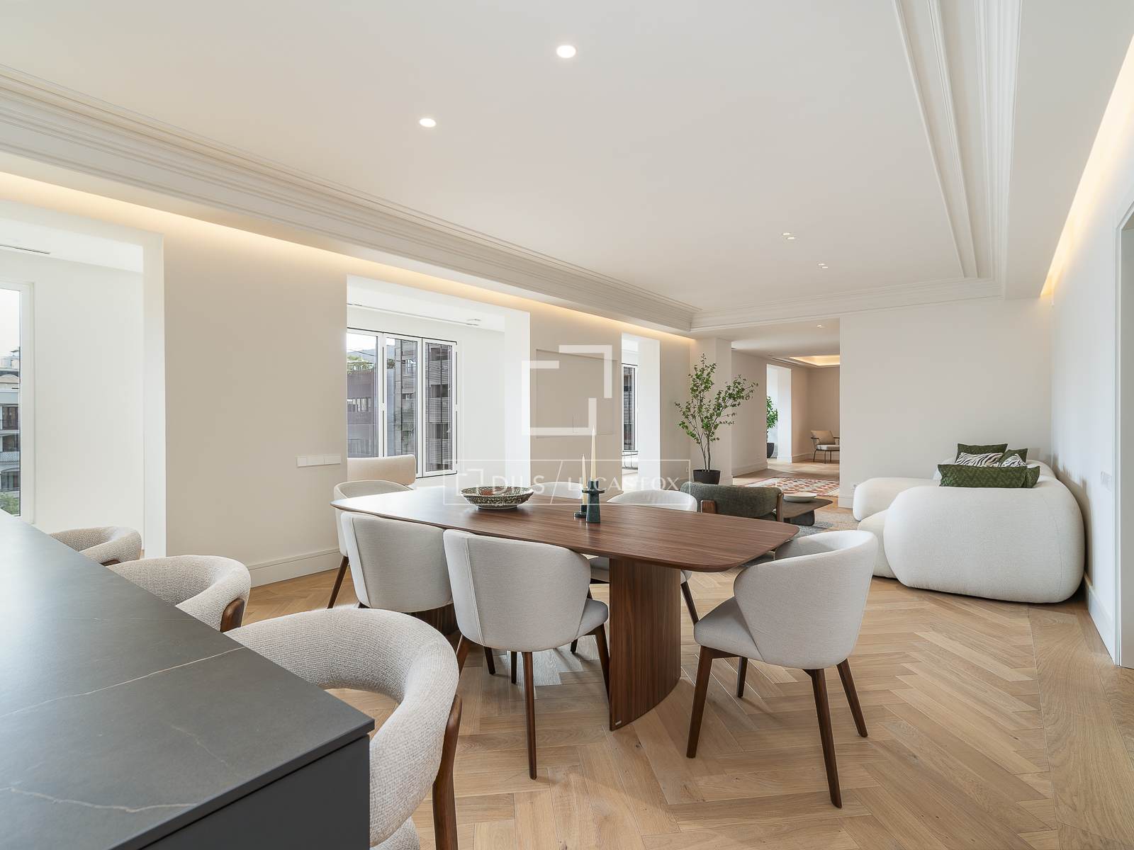 Apartment in Barcelona, Spain 4 bedrooms, 273 sq.m. No. 150804