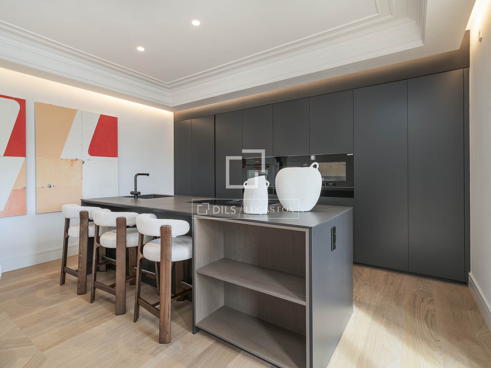 Apartment in Barcelona, Spain 4 bedrooms, 273 sq.m. No. 150804