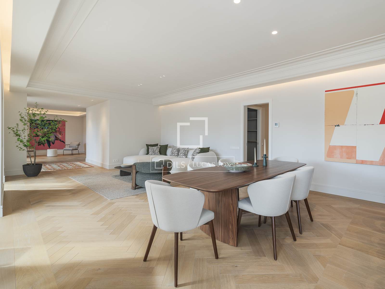 Apartment in Barcelona, Spain 4 bedrooms, 273 sq.m. No. 150804
