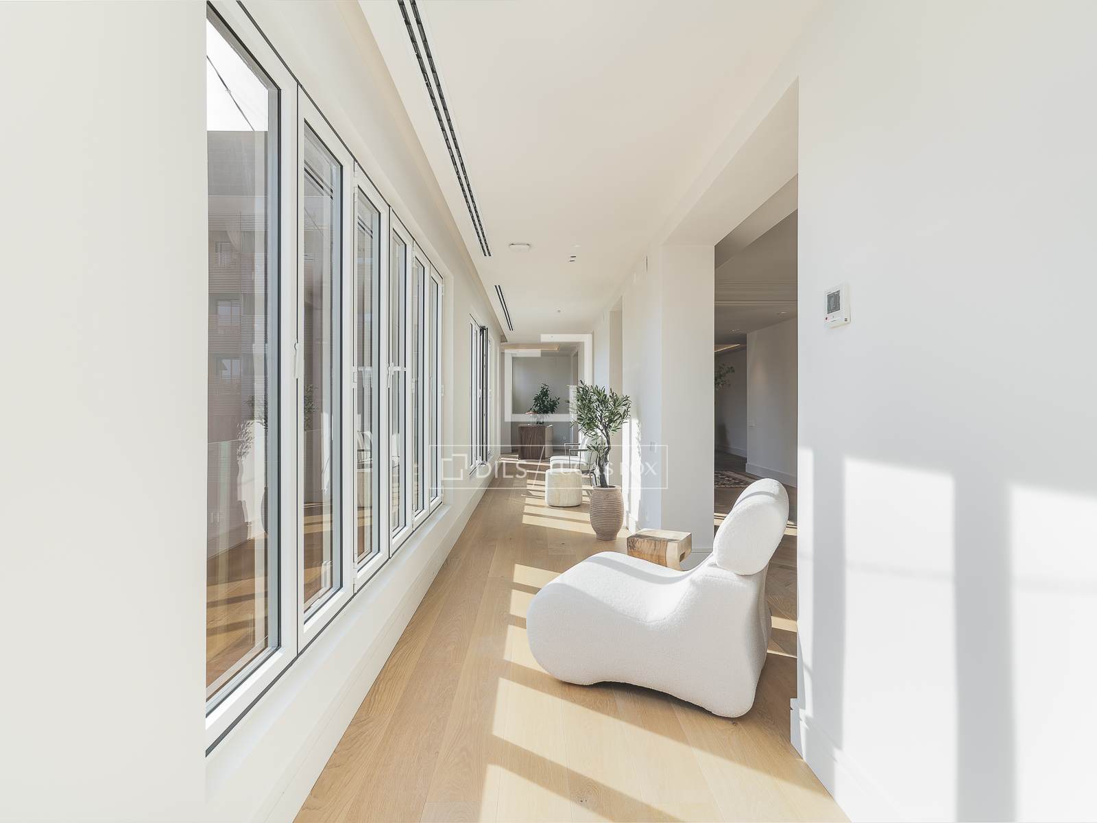 Apartment in Barcelona, Spain 4 bedrooms, 273 sq.m. No. 150804