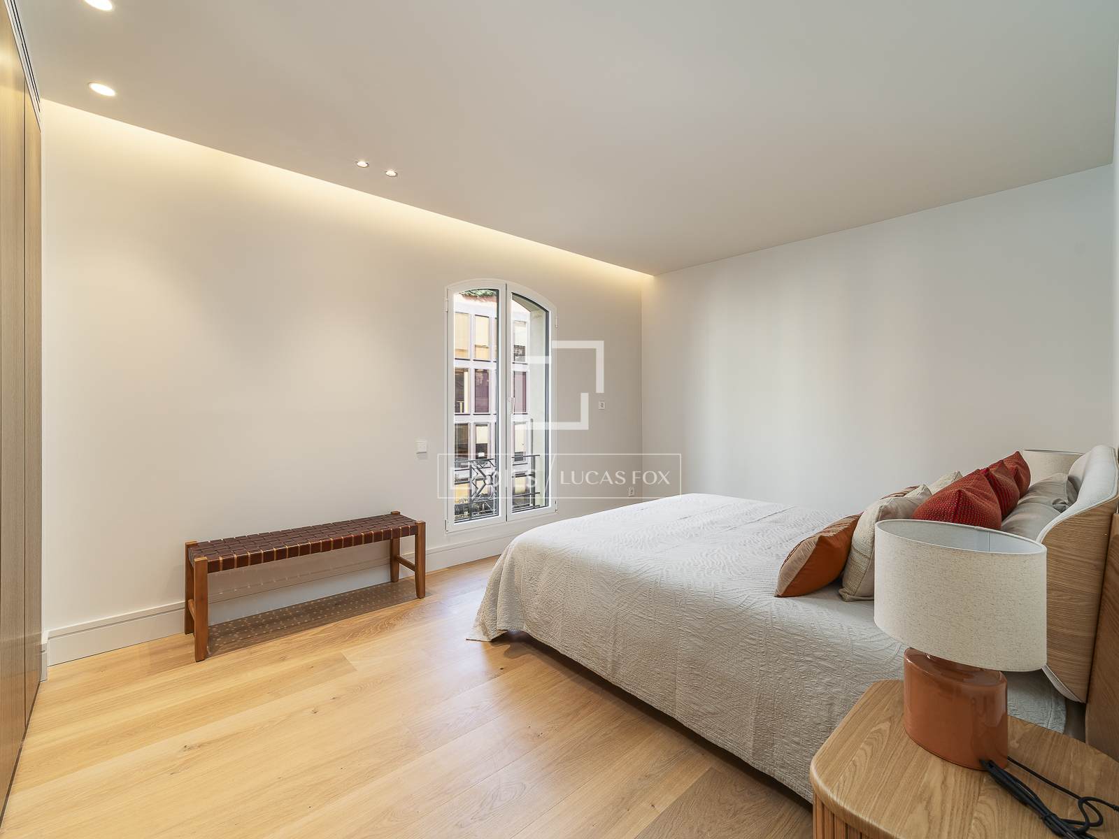 Apartment in Barcelona, Spain 4 bedrooms, 273 sq.m. No. 150804
