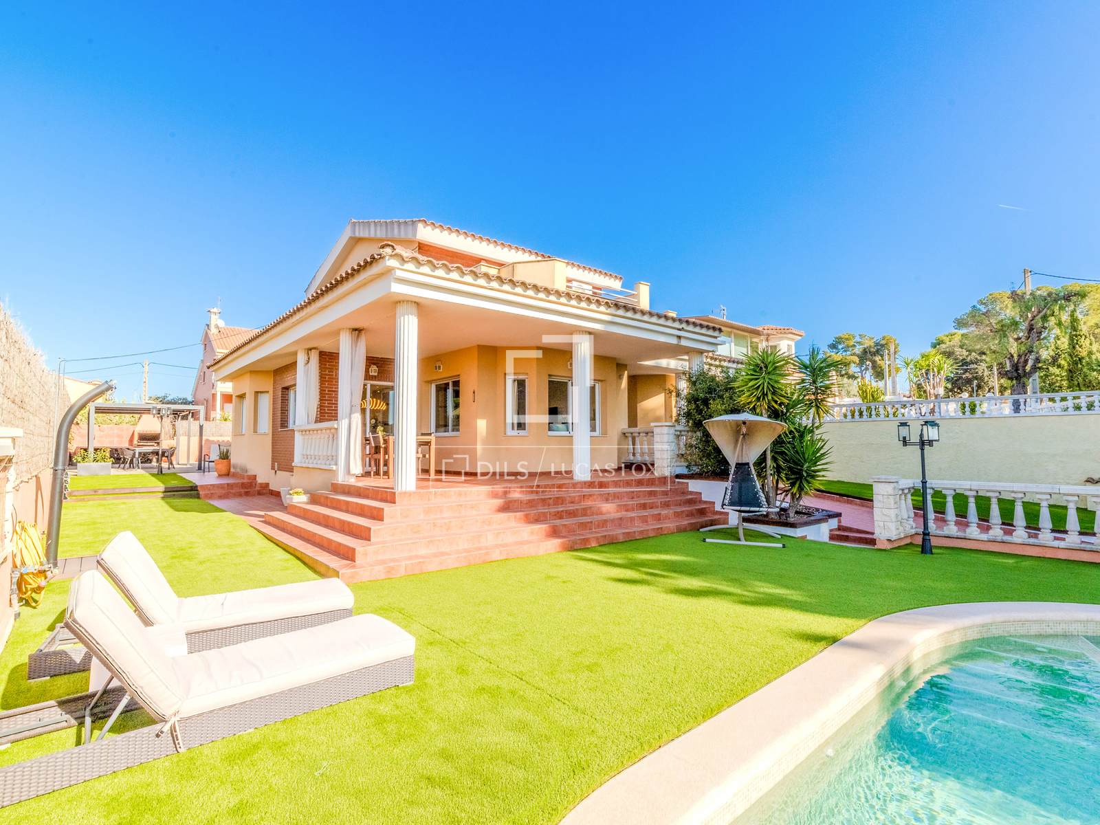 Willa w Sitges, Barcelona, Hiszpania 4 sypialnie, 266 mkw. nr 150808