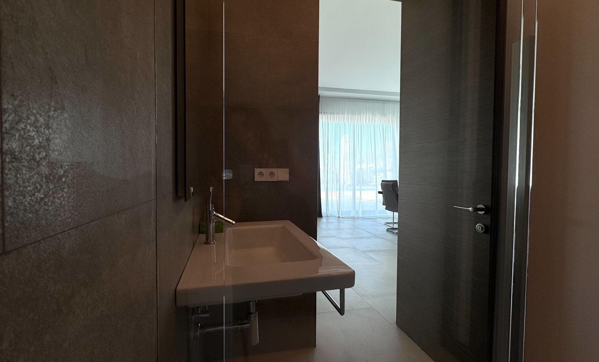 Villa à Finestrat, Alicante, Espagne 691 m2 No. 165556