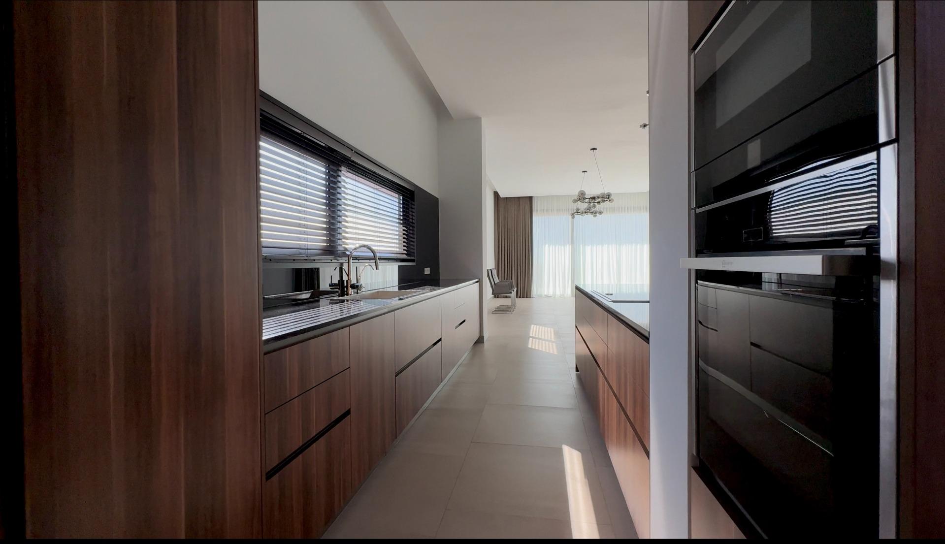 Villa à Finestrat, Alicante, Espagne 691 m2 No. 165556