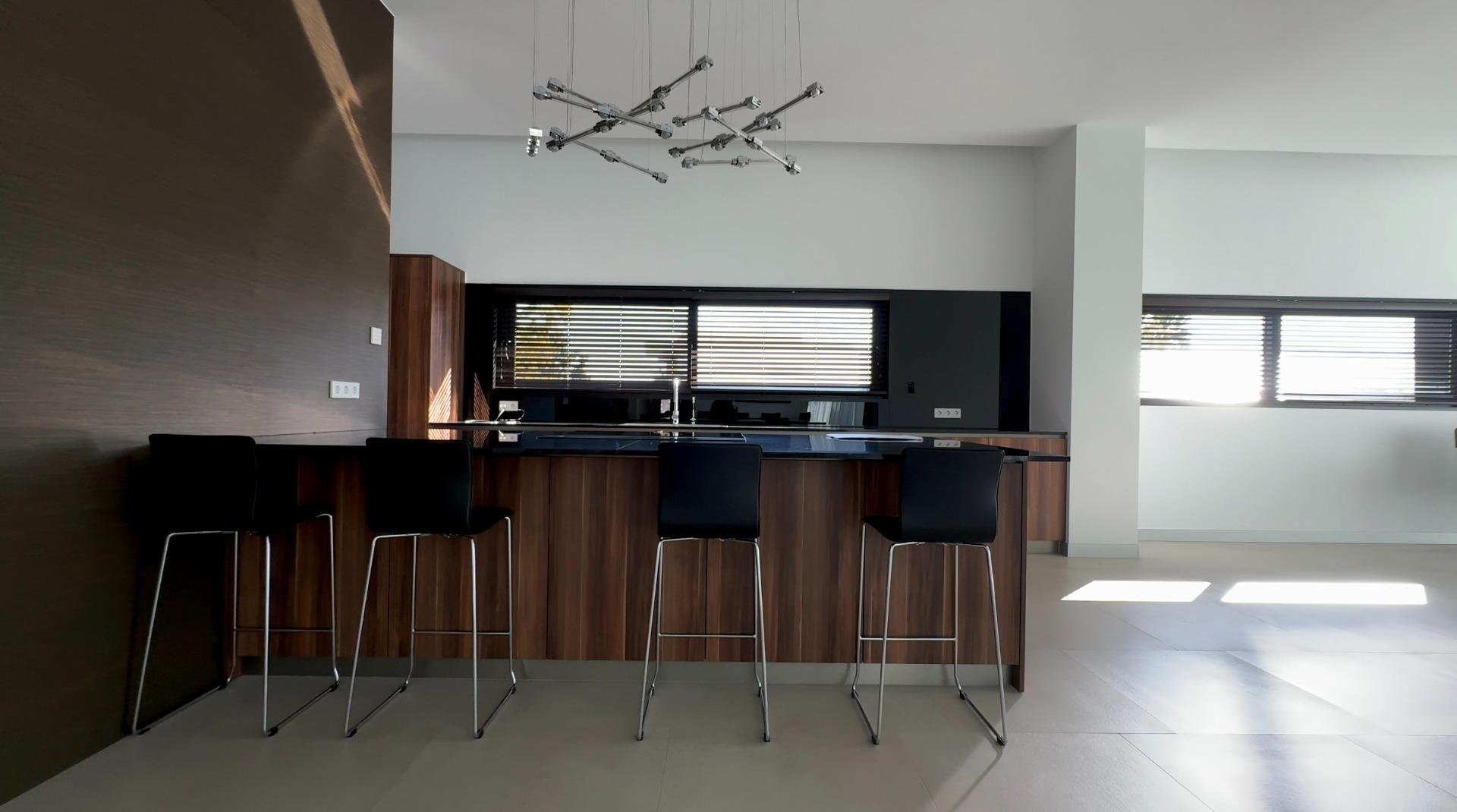 Villa à Finestrat, Alicante, Espagne 691 m2 No. 165556
