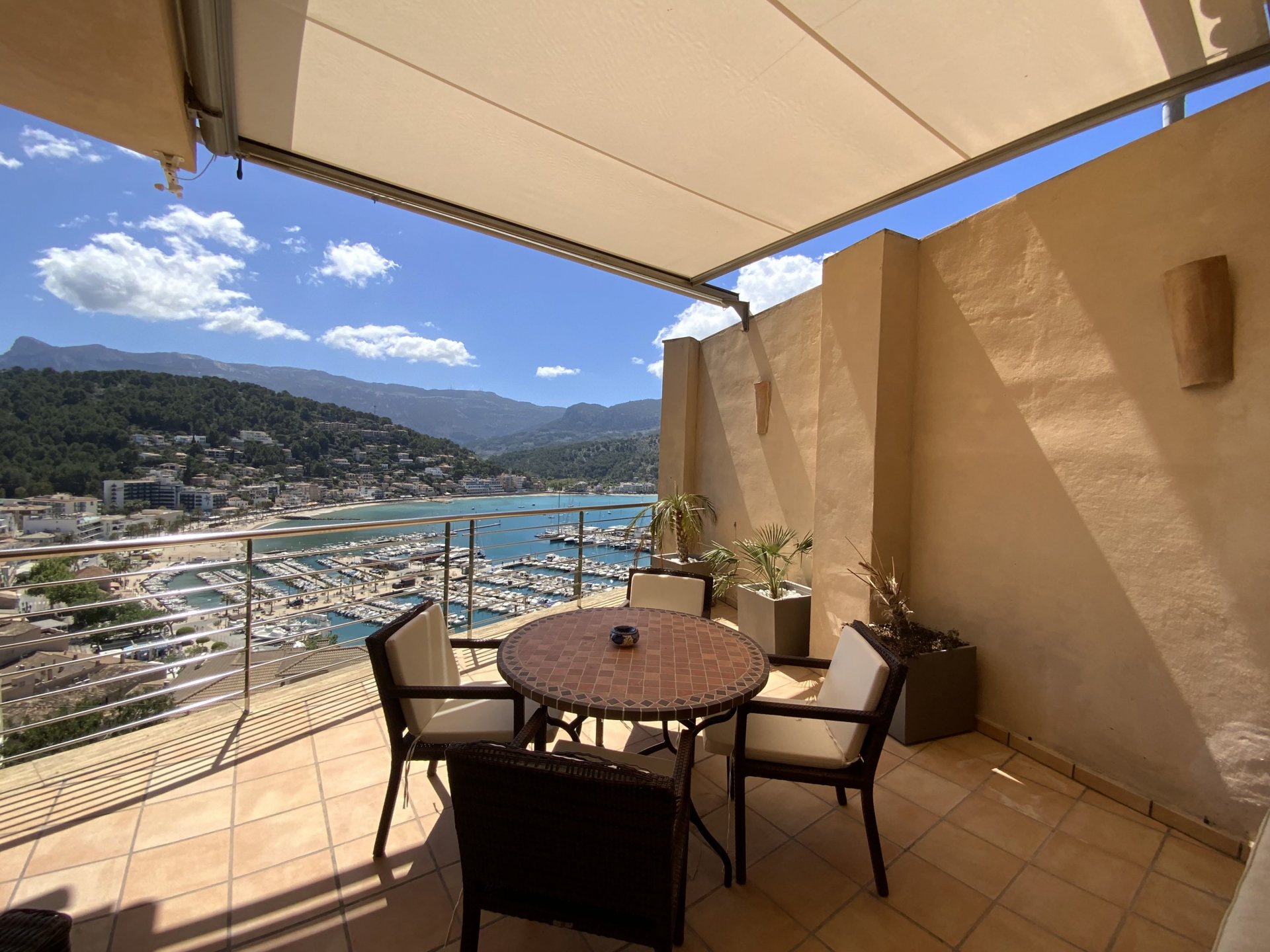 Villa i Port De Soller, Mallorca, Spanien 3 sovrum, 180 kvm. Nr. 98007