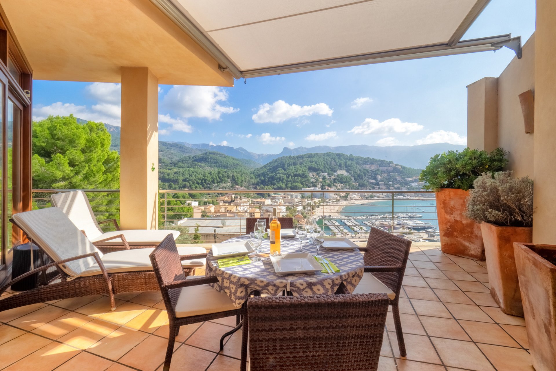 Villa i Port De Soller, Mallorca, Spanien 3 sovrum, 180 kvm. Nr. 98007