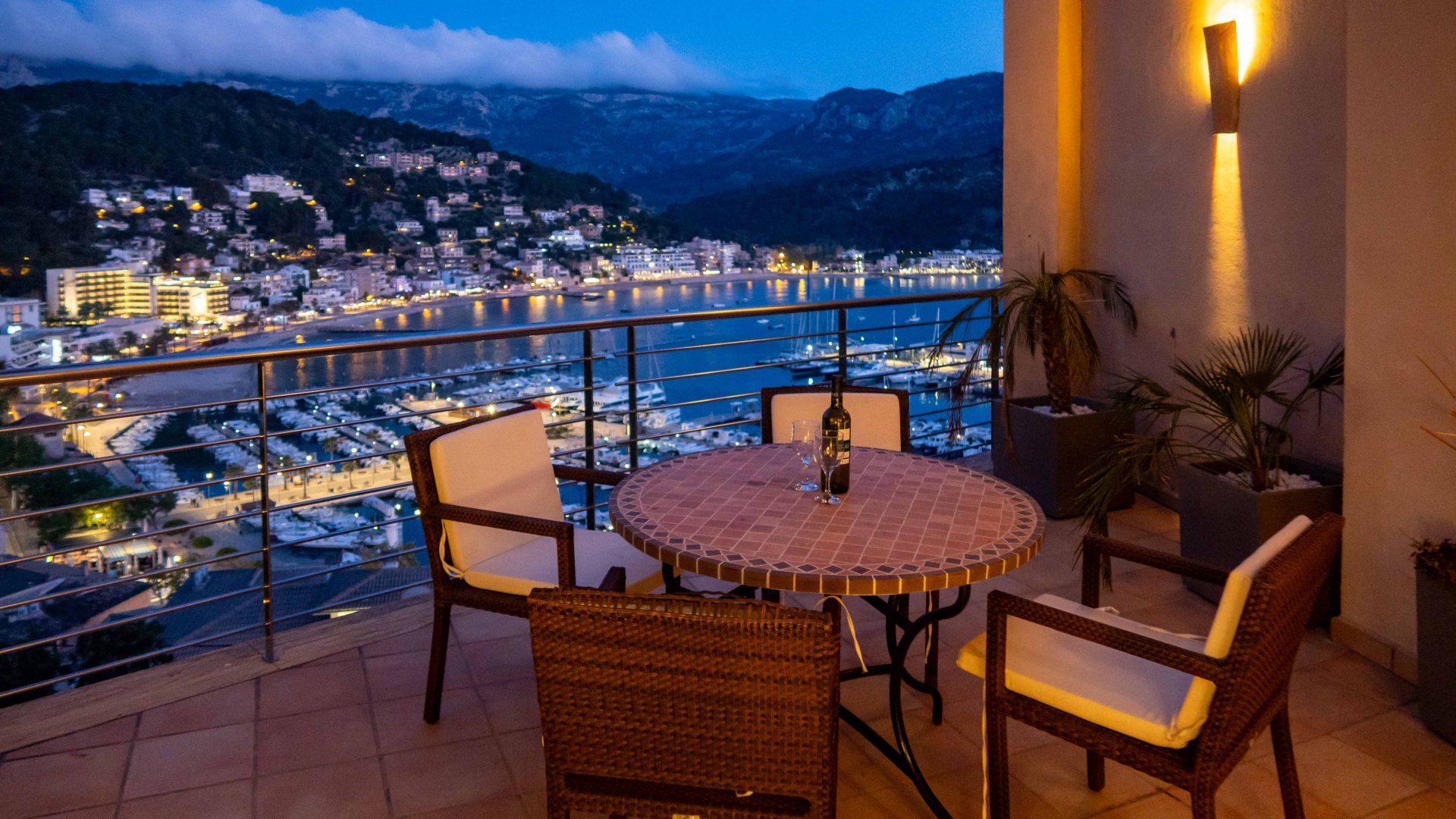 Villa i Port De Soller, Mallorca, Spanien 3 sovrum, 180 kvm. Nr. 98007