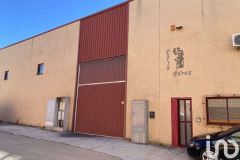 Commercial property à Valls, Tarragona, Espagne 420 m2 No. 153726
