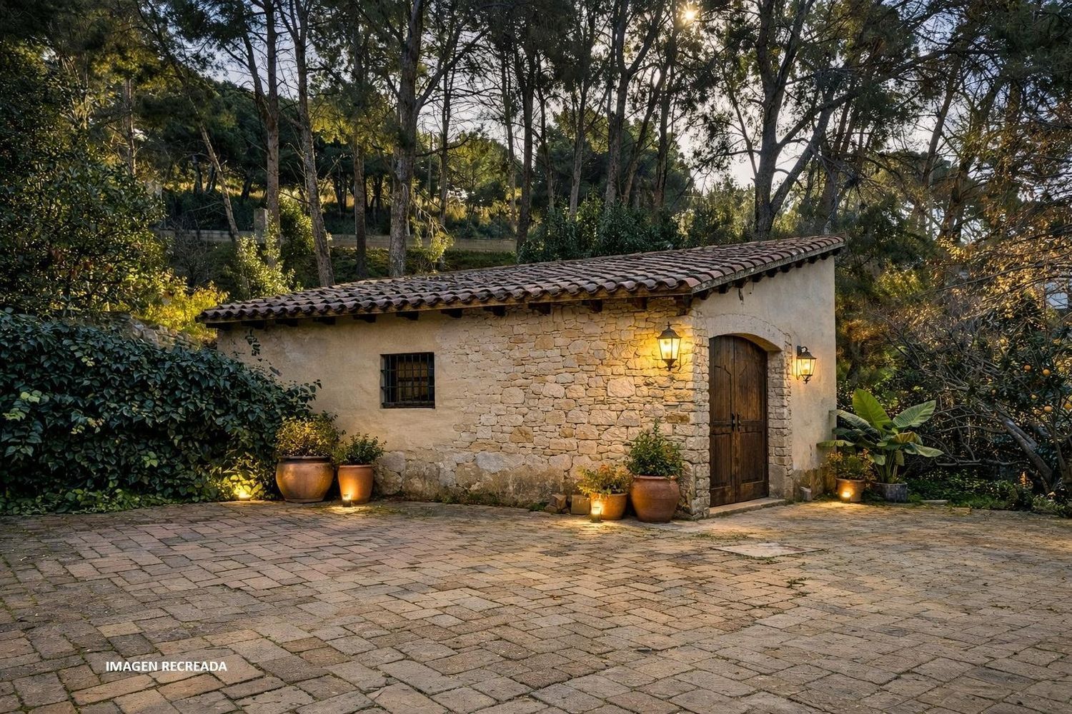 Hus i Barcelona, Spanien 10 sovrum, 1000 kvm. Nr. 178336