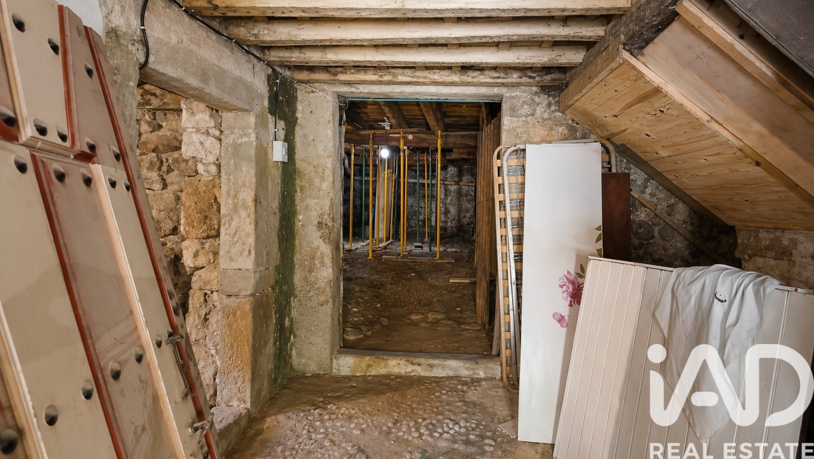 Townhouse in Corvera de Toranzo, Cantabria, Spain 4 bedrooms, 576 sq.m. No. 172553
