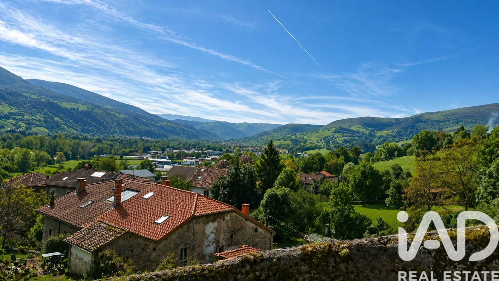 Townhouse in Corvera de Toranzo, Cantabria, Spain 4 bedrooms, 576 sq.m. No. 172553