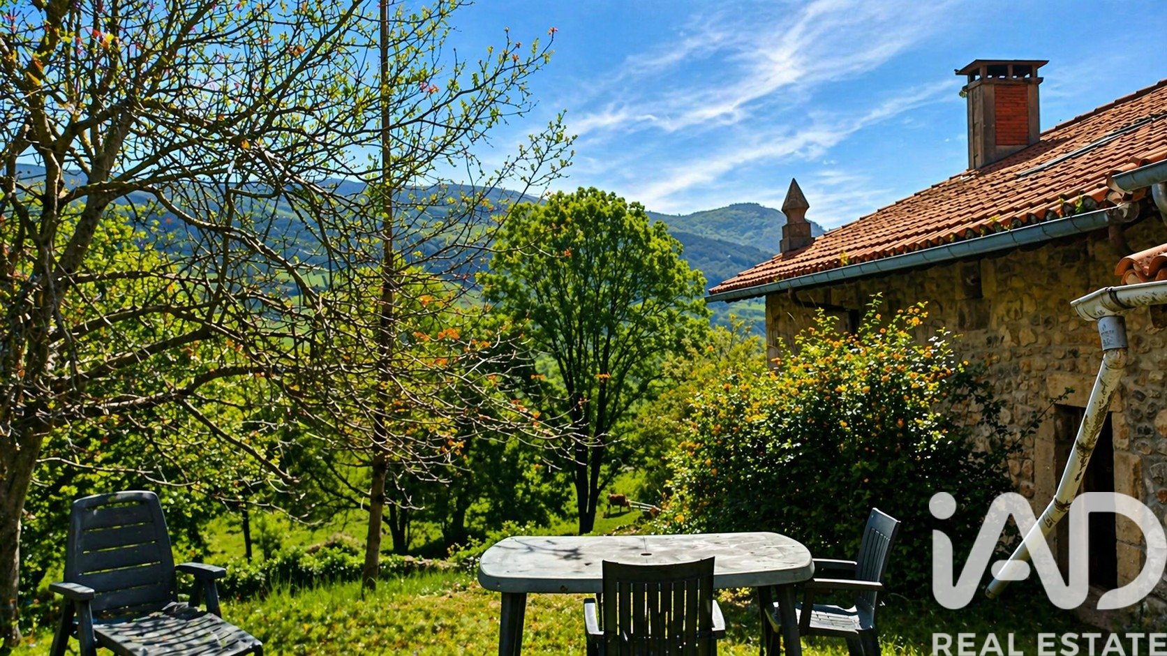 Townhouse in Corvera de Toranzo, Cantabria, Spain 4 bedrooms, 576 sq.m. No. 172553