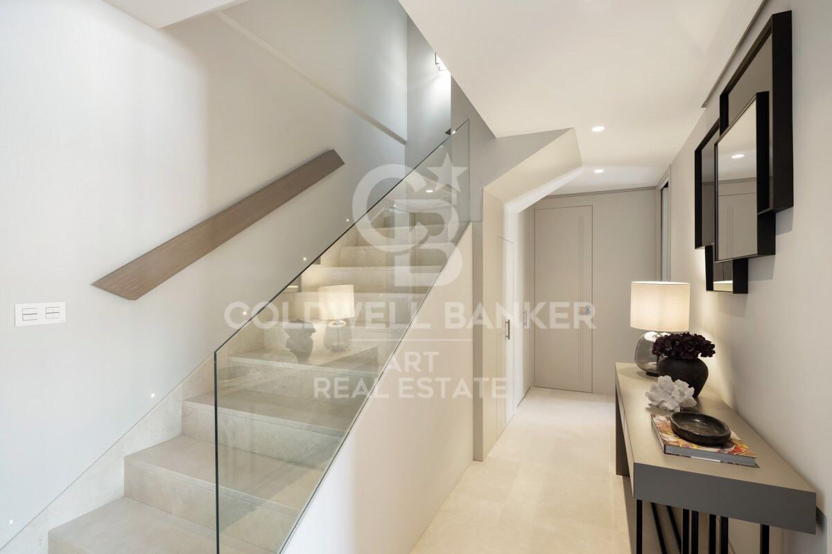 Duplex in Marbella, Malaga, Spain 3 bedrooms, 157 sq.m. No. 159138