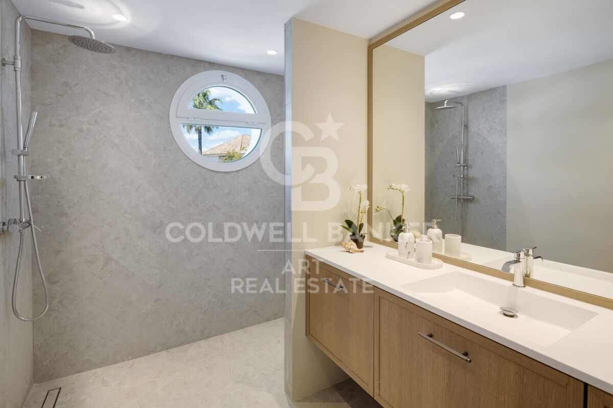 Duplex in Marbella, Malaga, Spain 3 bedrooms, 157 sq.m. No. 159138