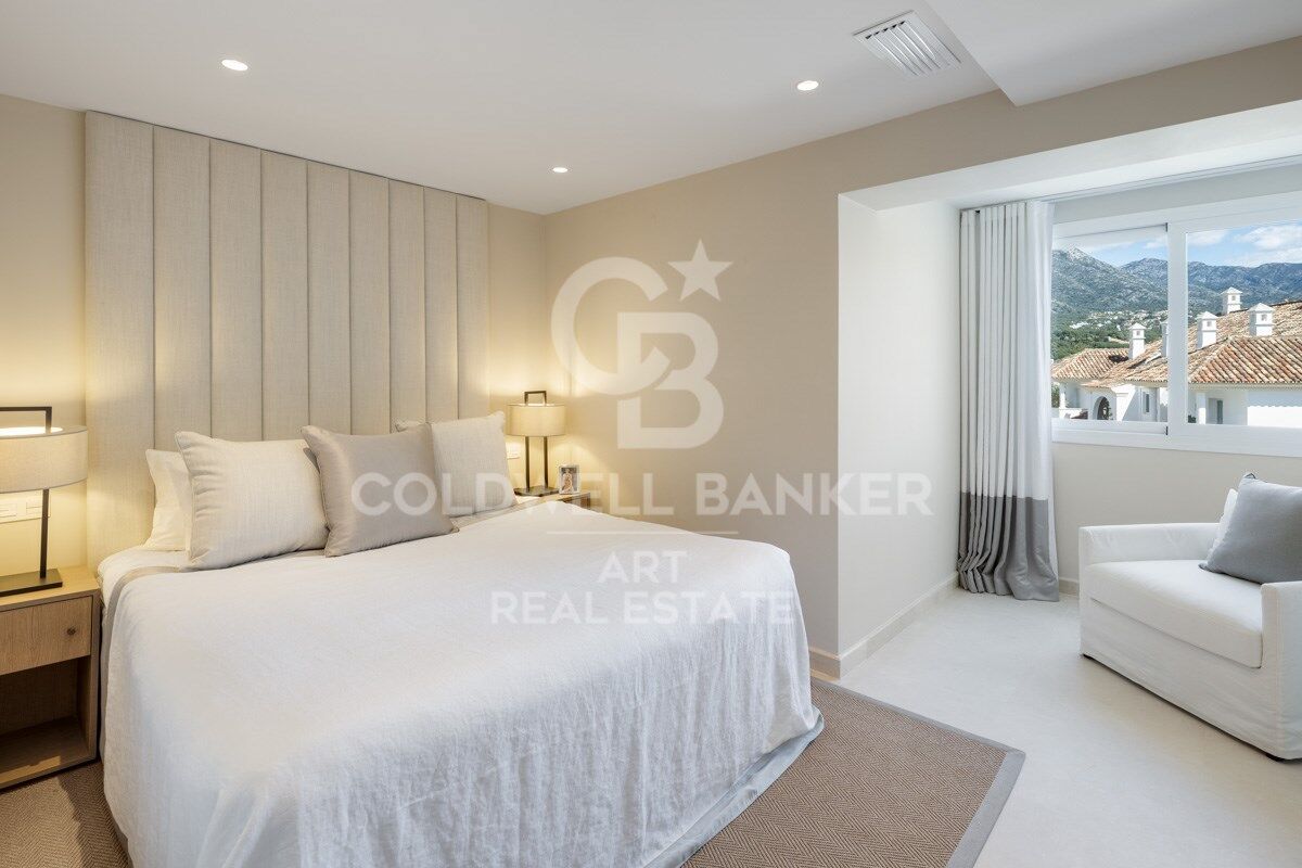 Duplex in Marbella, Malaga, Spain 3 bedrooms, 157 sq.m. No. 159138