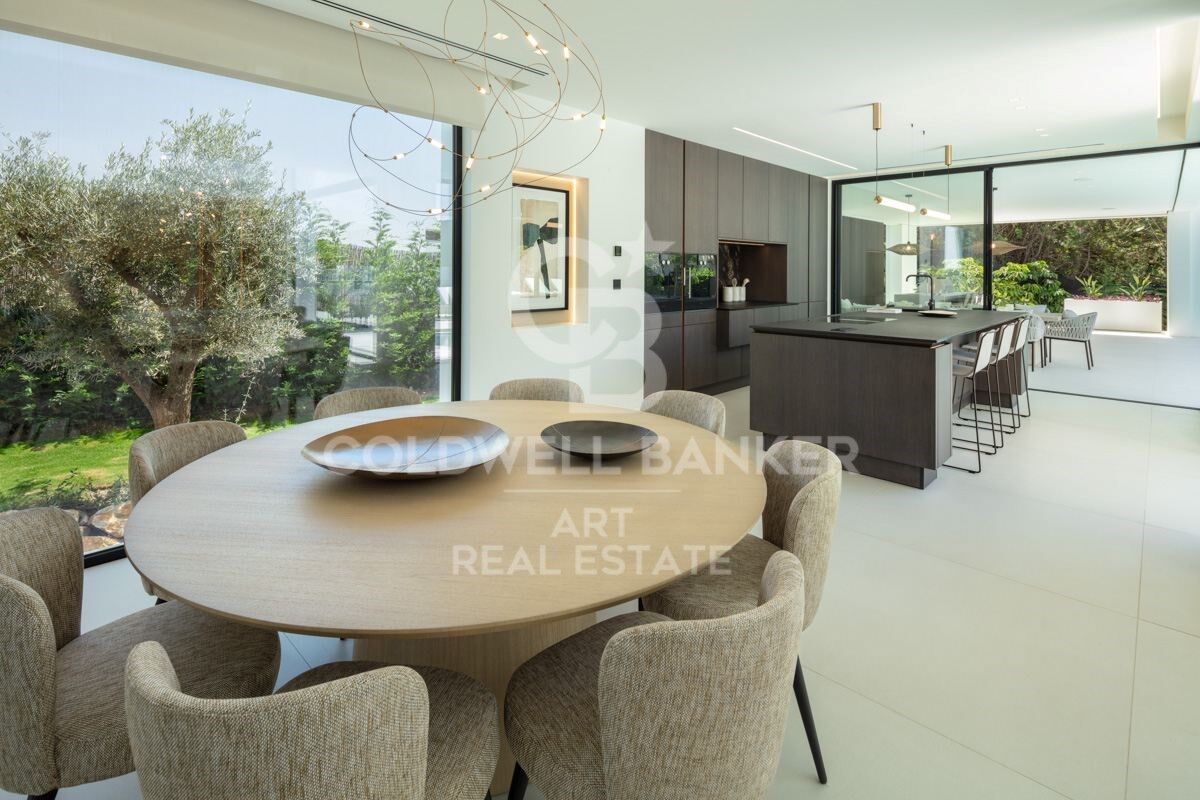 Villa Marbella, Malaga, Spānijā 5 istabas, 667 m2 Nr. 159140