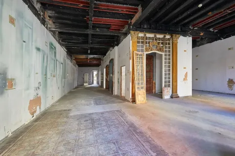 Oficina en Barcelona, España 7 dormitorios, 512 m2 No. 181311
