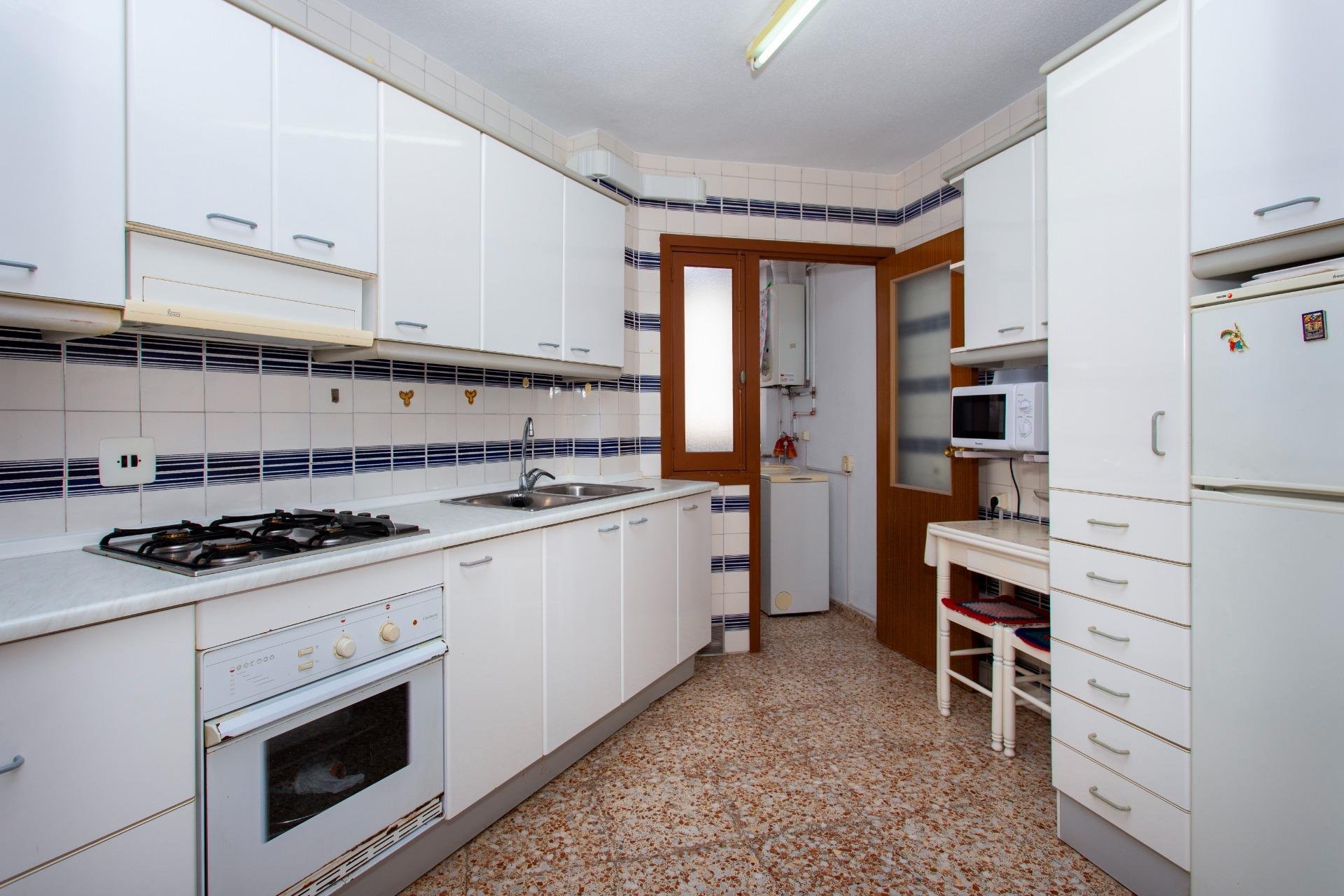 Appartamento a Torrevieja, Alicante, Spagna 3 camere da letto, 88 mq. N° 152082