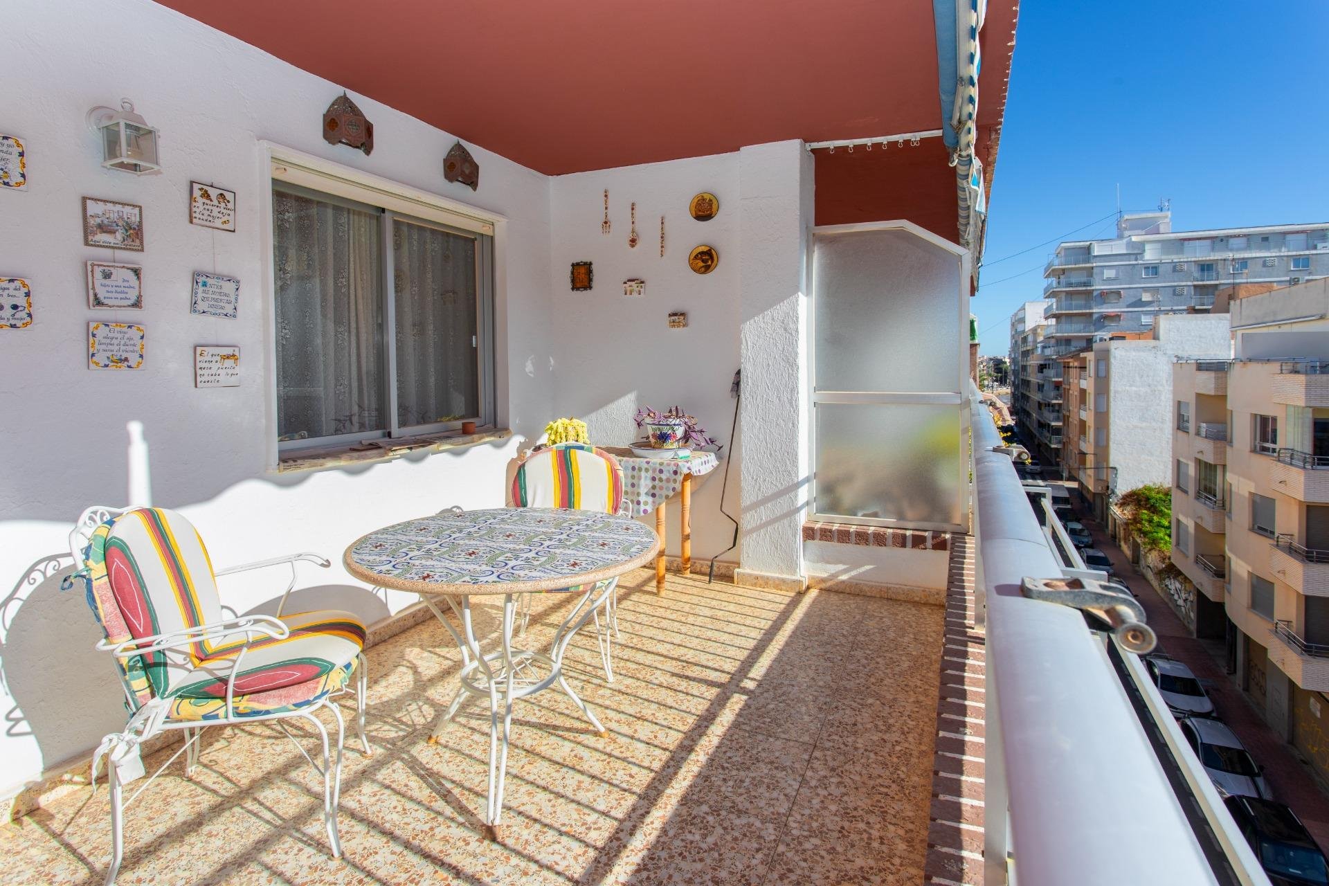 Appartamento a Torrevieja, Alicante, Spagna 3 camere da letto, 88 mq. N° 152082