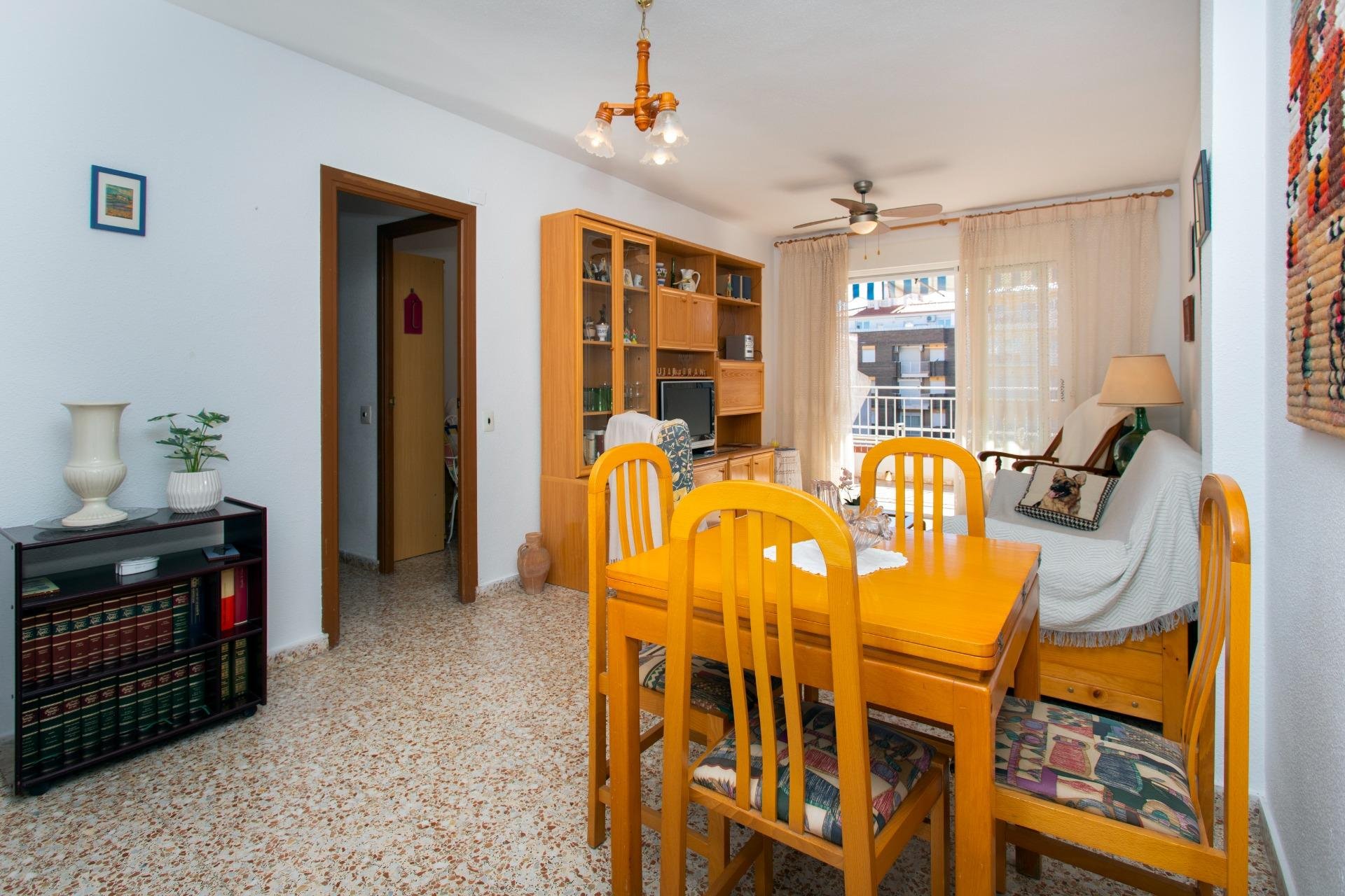 Appartamento a Torrevieja, Alicante, Spagna 3 camere da letto, 88 mq. N° 152082