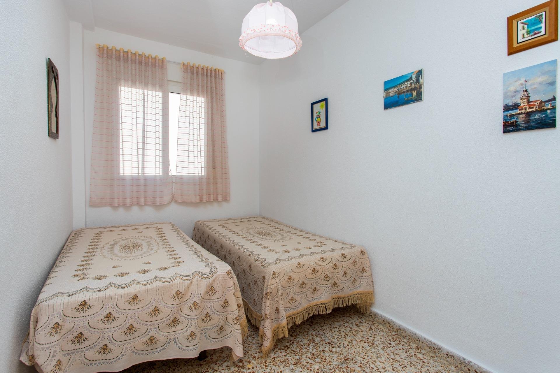 Appartamento a Torrevieja, Alicante, Spagna 3 camere da letto, 88 mq. N° 152082