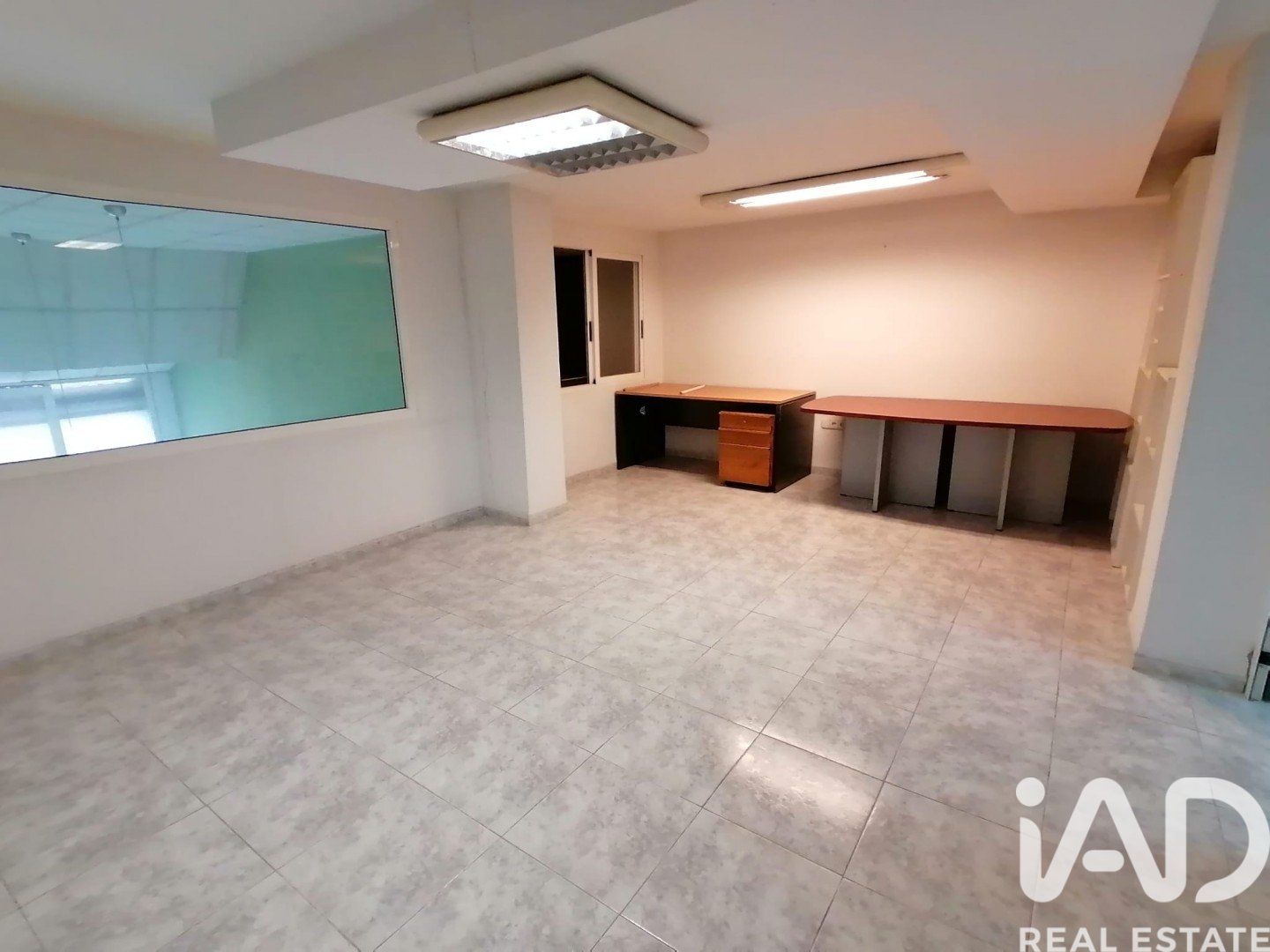 Commercial property in Gandia, Valencia, Spain 105 sq.m. No. 193464