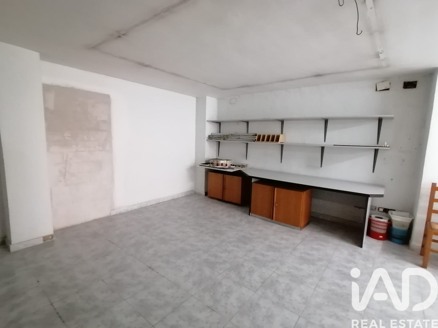 Commercial property in Gandia, Valencia, Spain 105 sq.m. No. 193464