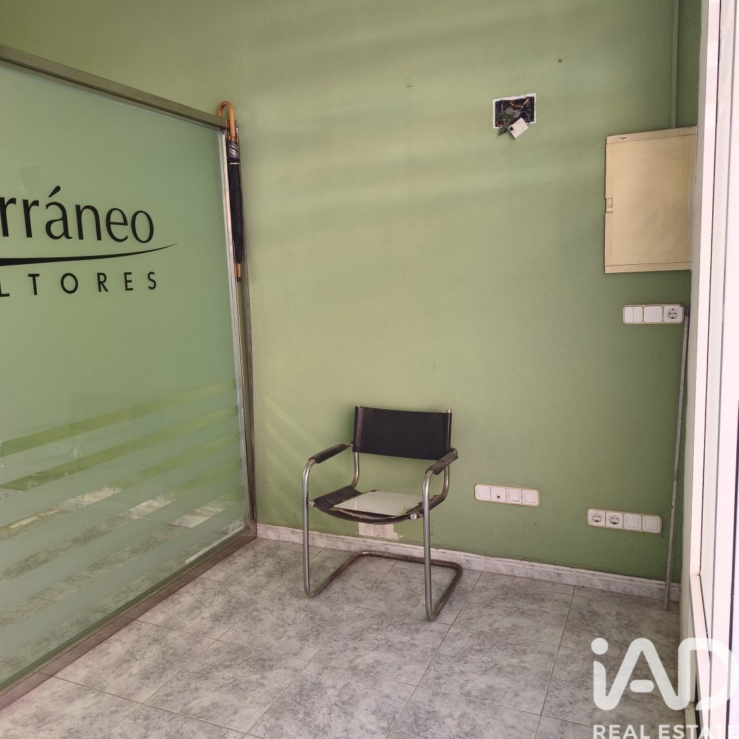Commercial property in Gandia, Valencia, Spain 105 sq.m. No. 193464