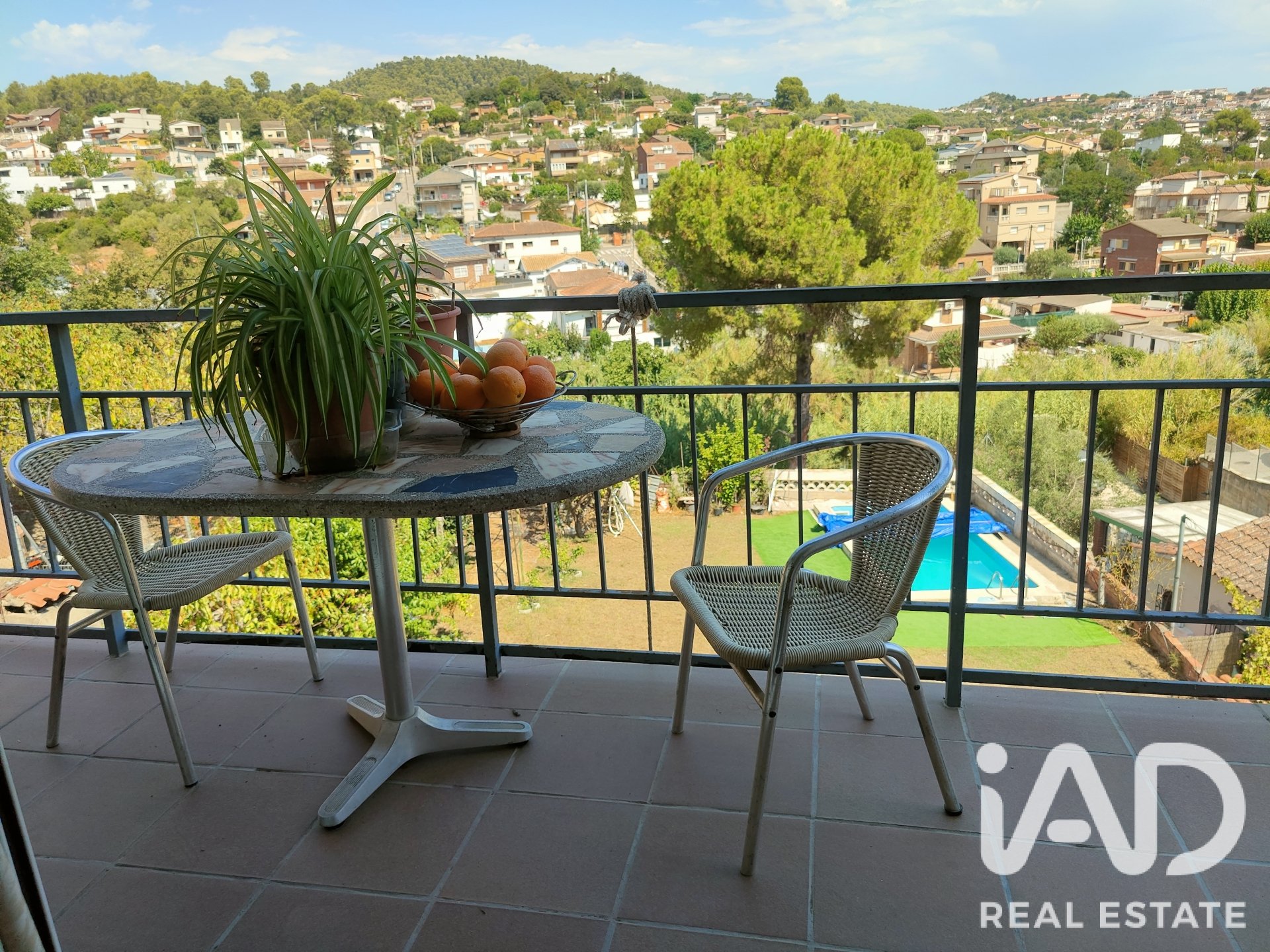 Villa in Sant Vicenc Dels Horts, Barcelona, Spanien 3 Schlafzimmer, 238 m2 Nr. 193459