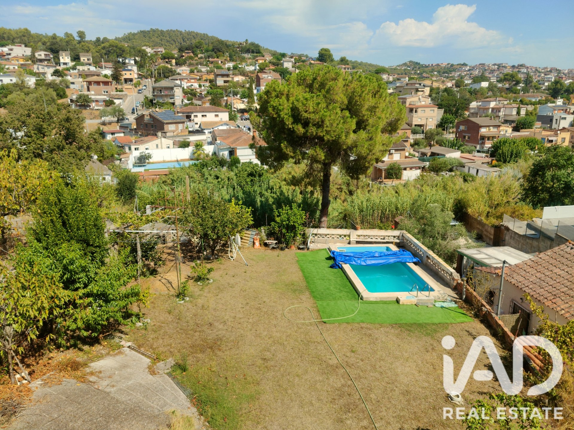 Villa in Sant Vicenc Dels Horts, Barcelona, Spanien 3 Schlafzimmer, 238 m2 Nr. 193459