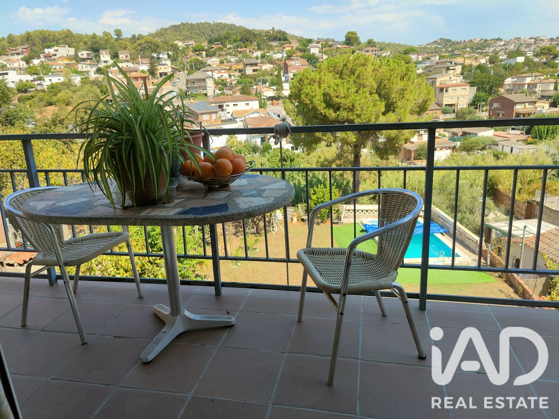 Villa in Sant Vicenc Dels Horts, Barcelona, Spanien 3 Schlafzimmer, 238 m2 Nr. 193459