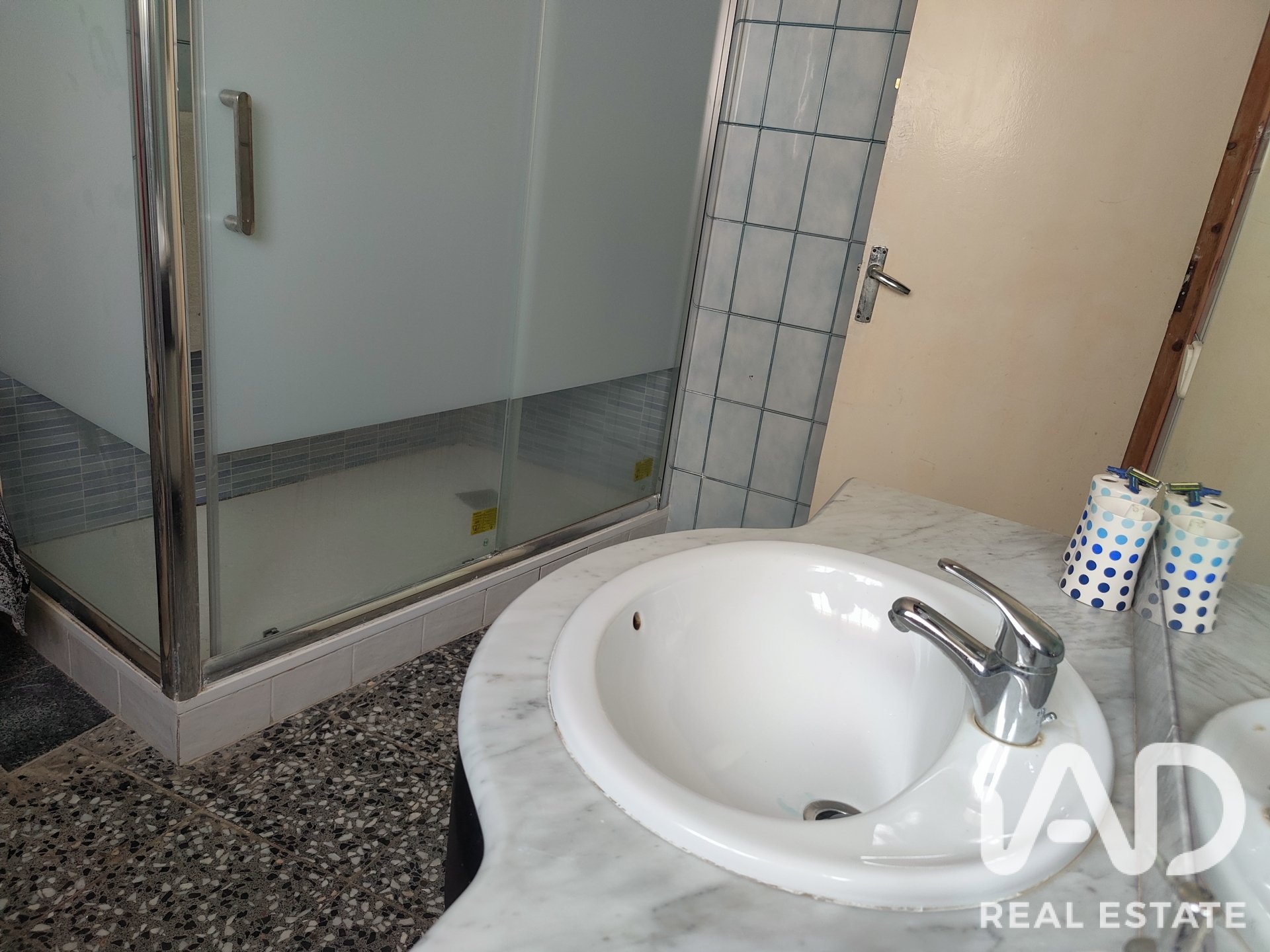 Villa in Sant Vicenc Dels Horts, Barcelona, Spanien 3 Schlafzimmer, 238 m2 Nr. 193459